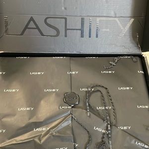 Lashify lashes normally 150 selling for 100
